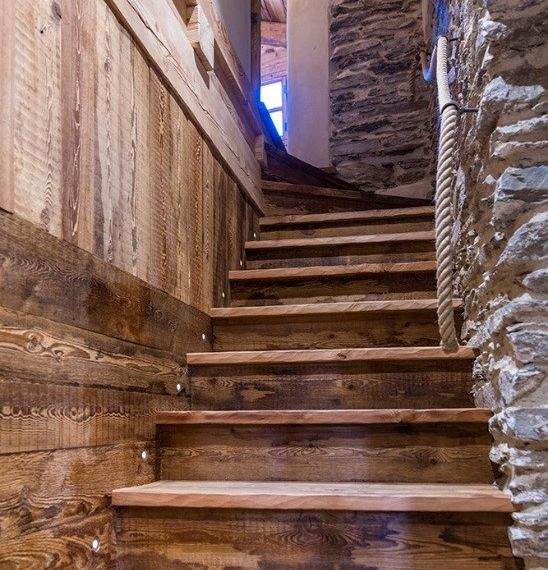 INTERIOR MONTAGNA